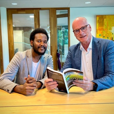 Boek impact digitalisering en AI in Afrika.jpg